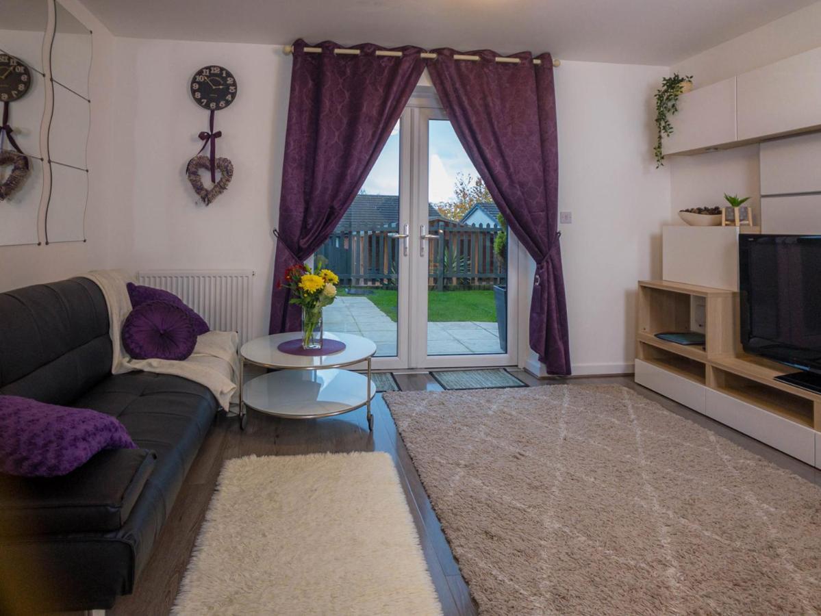 Modern 2 Bed House With Parking And Garden Villa Nottingham Exterior photo
